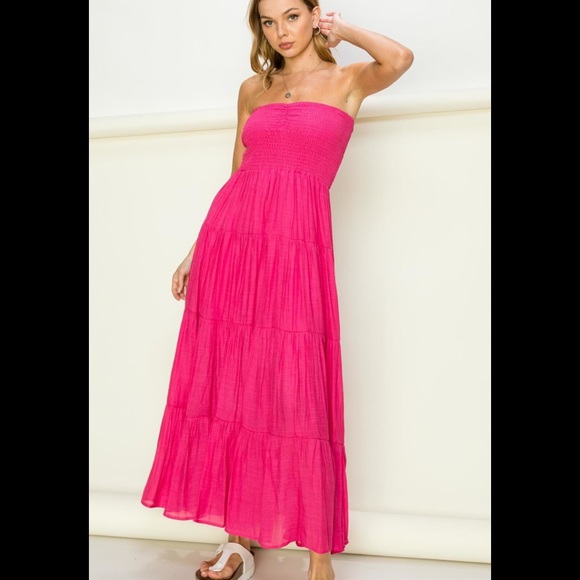 HYFVE Dresses & Skirts - 🚨🚨✨HP✨STRAPLESS MAXI DRESS